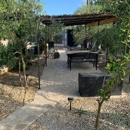 Secret Garden No 2 * San Pietro in Bevagna
